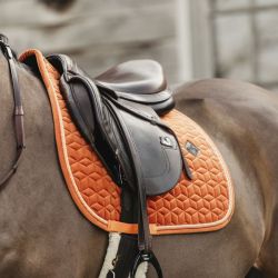 Saddle Pad Velvet tapis velours dressage et jumping chevaux Kentucky