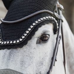 Bonnet Wellington Kentucky large pearls